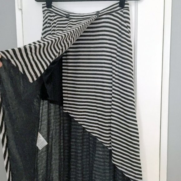BCBGeneration Striped Asymmetrical High Low Skirt Black White S - Picture 3 of 5